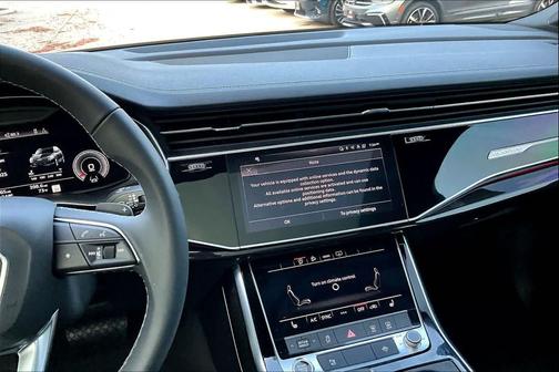 2025 Audi Q7 45 Premium