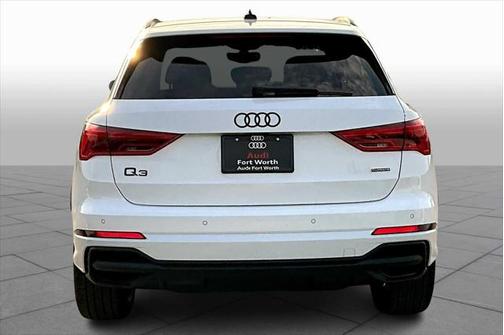 2025 Audi Q3 Premium 45 TFSI S line quattro Tiptronic