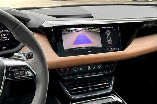 2022 Audi e-tron GT Premium Plus