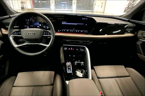 2025 Audi Q5 Premium Plus TFSI quattro S tronic