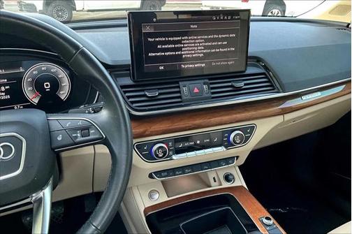 2022 Audi Q5 45 S line Premium Plus