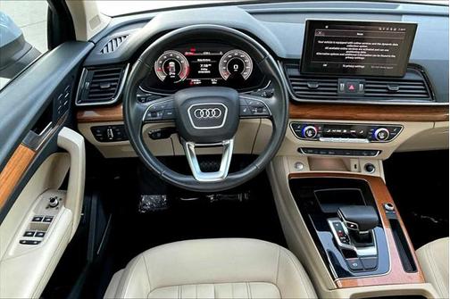 2022 Audi Q5 45 S line Premium Plus