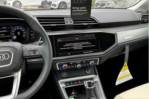 2025 Audi Q3 Premium 45 TFSI S line quattro Tiptronic
