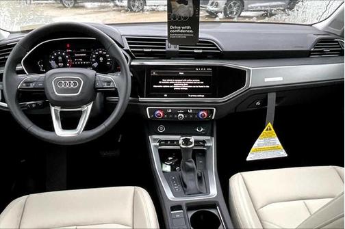 2025 Audi Q3 Premium 45 TFSI S line quattro Tiptronic