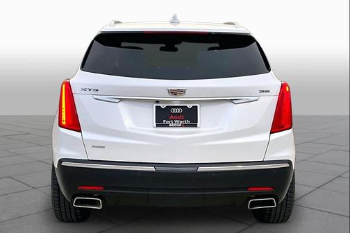 Crystal White Tricoat 2018 Cadillac XT5 Premium Luxury