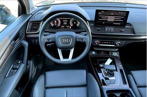 2025 Audi Q5 45 S line Premium Plus