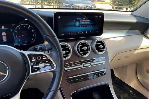 2022 Mercedes-Benz GLC 300 4MATIC