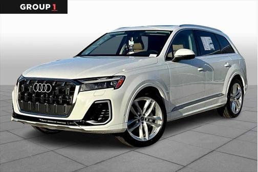 2025 Audi Q7 55 Premium Plus