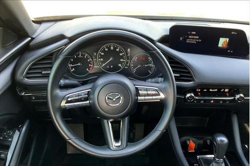 2022 Mazda Mazda3 FWD w/Preferred Package