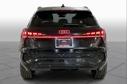 2026 Audi Q3 S line