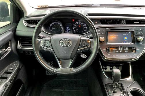 2017 Toyota Avalon XLE