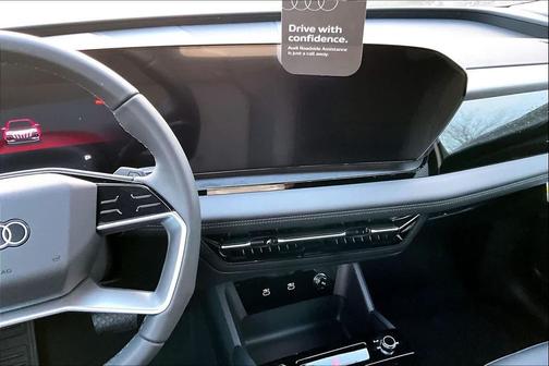 2025 Audi Q6 e-tron Premium quattro