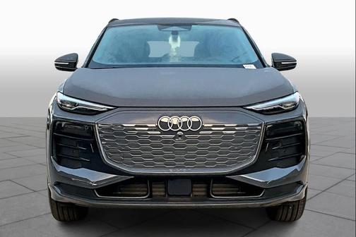 2025 Audi Q6 e-tron Premium quattro