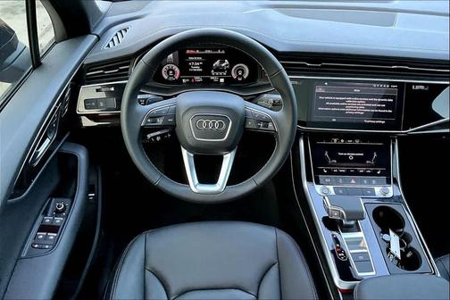 2025 Audi Q7 45 Premium