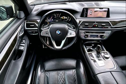 2017 BMW 750 I