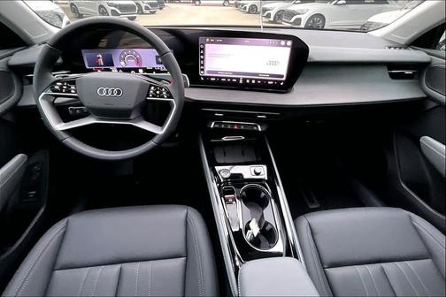 Mythos Black me 2026 Audi Q3 S line