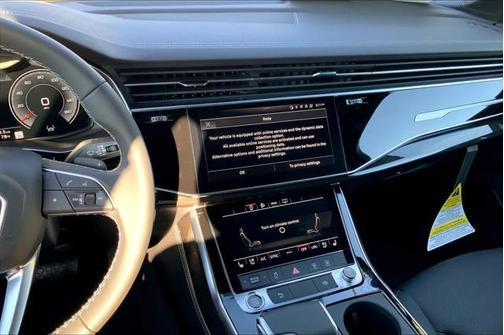 2025 Audi Q7 55 Premium Plus