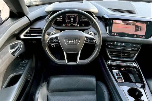 2023 Audi e-tron GT Prestige quattro