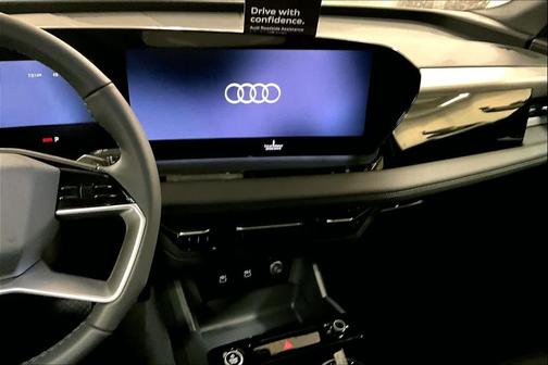 Mythos Black me 2027 Audi Q6 e-tron Premium