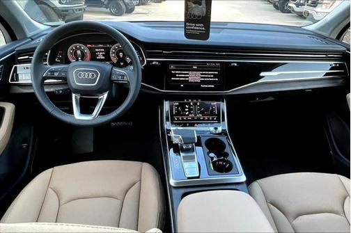 2025 Audi Q7 55 Premium Plus