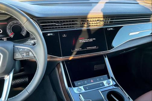 2026 Audi Q7 45 Premium Plus