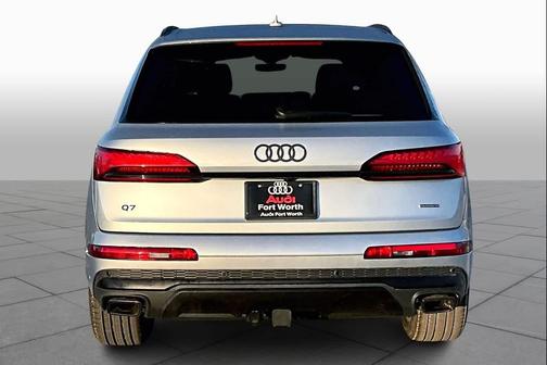 2026 Audi Q7 45 Premium Plus