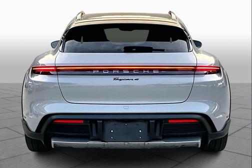 2022 Porsche Taycan 4