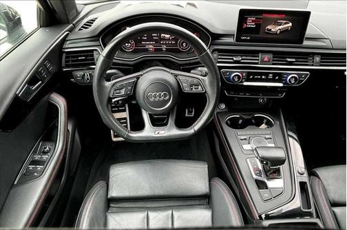 2018 Audi A4 2.0T Premium Plus