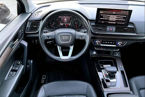 2023 Audi Q5 40 Premium