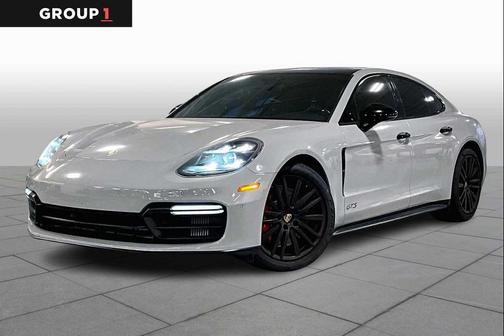 2019 Porsche Panamera GTS