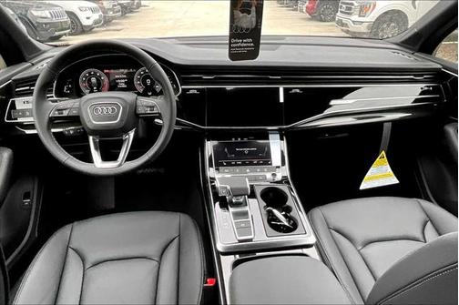 2025 Audi Q7 45 Premium