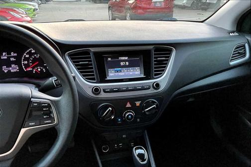 2018 Hyundai Accent SE