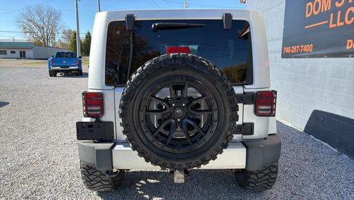 2012 Jeep Wrangler Unlimited Sahara