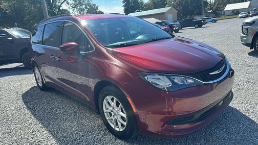 2021 Chrysler Voyager LXI