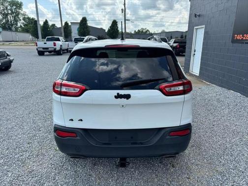 2015 Jeep Cherokee Sport