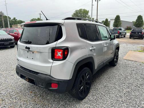 2017 Jeep Renegade Altitude