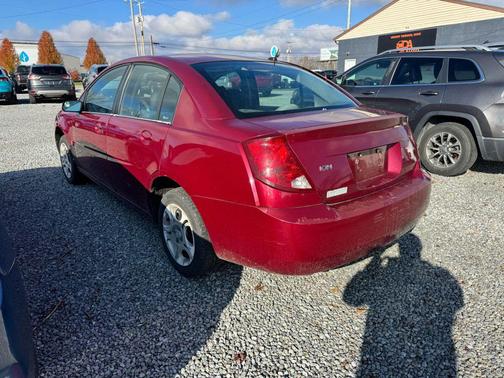 2005 Saturn Ion 2