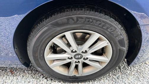 2017 Hyundai SONATA SE