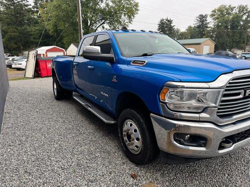 2020 RAM 3500 Big Horn Crew Cab 4x4 8' Box