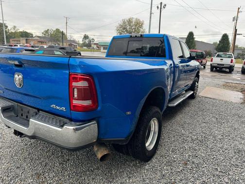 2020 RAM 3500 Big Horn Crew Cab 4x4 8' Box