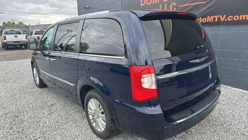 2012 Chrysler Town & Country Limited
