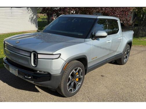 LA Silver 2022 Rivian R1T Launch Edition