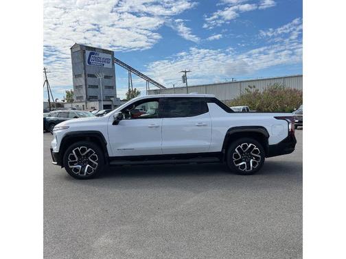 2024 Chevrolet Silverado EV RST