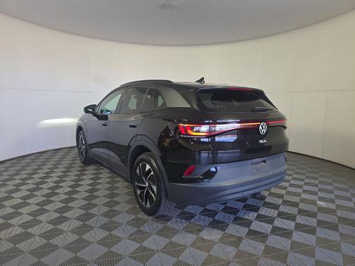 2022 Volkswagen ID.4 Pro