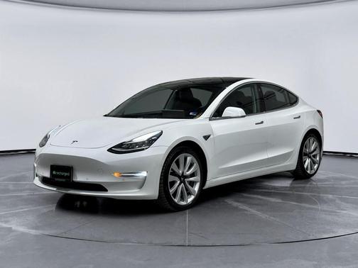 Pearl White Multi-Coat 2018 Tesla Model 3 Long Range