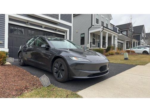 2025 Tesla Model 3 Long Range