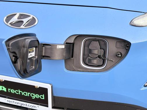 2023 Hyundai KONA EV SEL
