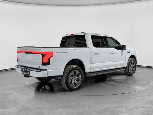 2025 Ford F-150 Lightning LARIAT