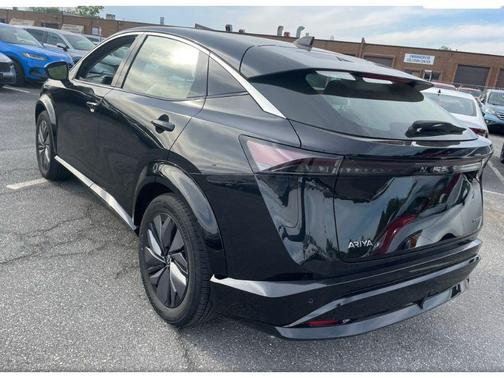 Black Diamond Pearl 2023 Nissan ARIYA ENGAGE