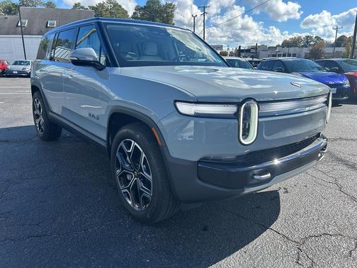 2026 Rivian R1S Dual Max Performance